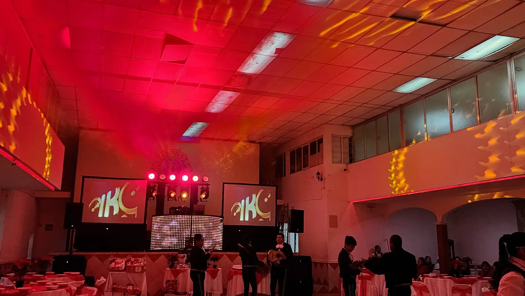 Detalle Montaje Plata Leiker Sound